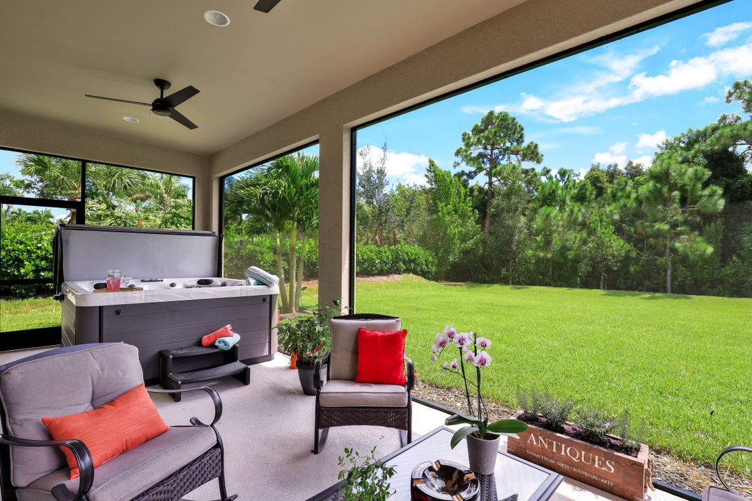 19657 Estero Pointe Ln, Fort Myers, FL 33908