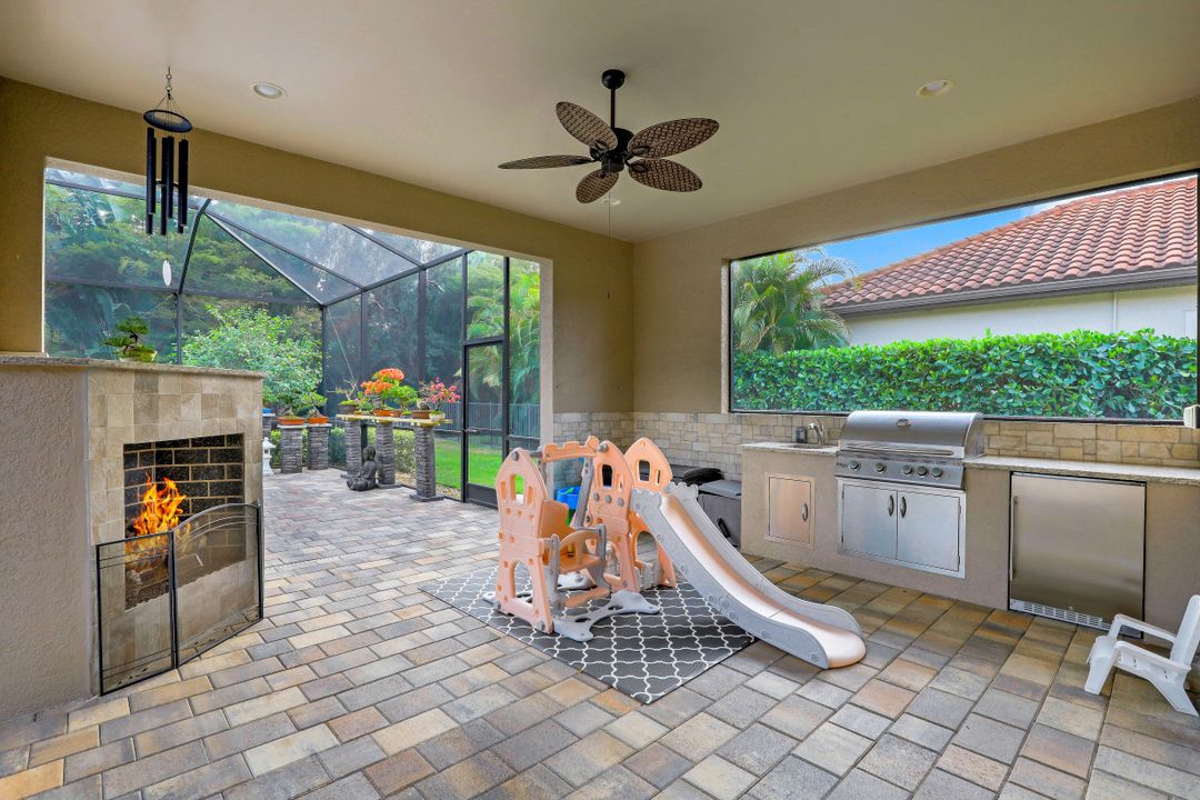 1600 Mockingbird Dr, Naples, FL 34120