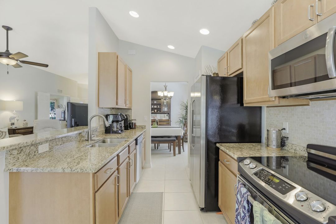 2604 Astwood Ct, Cape Coral, FL 33991