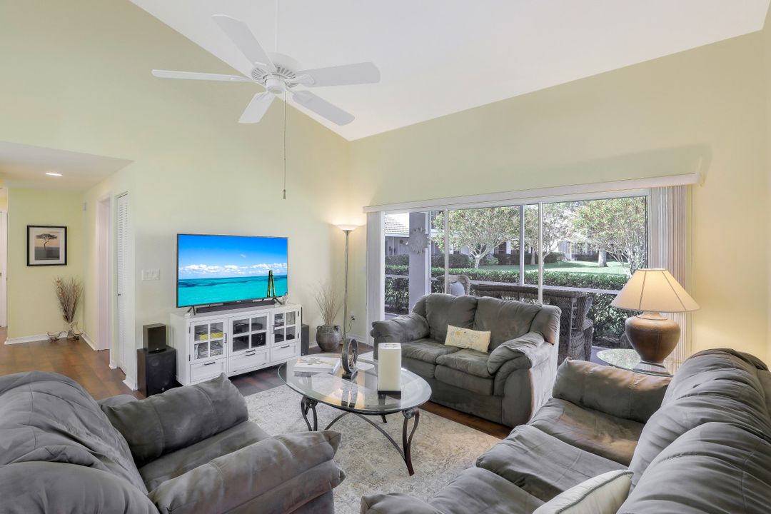 975 Partridge Cir #102, Naples, FL 34104