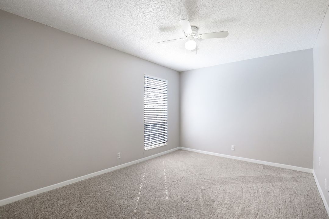 5848 Queen Elizabeth Way ##2, Fort Myers, FL 33907