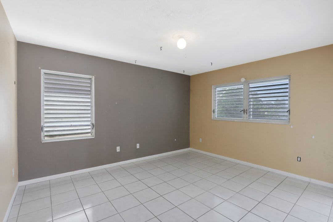 418 Yellowbird St, Marco Island, FL 34145