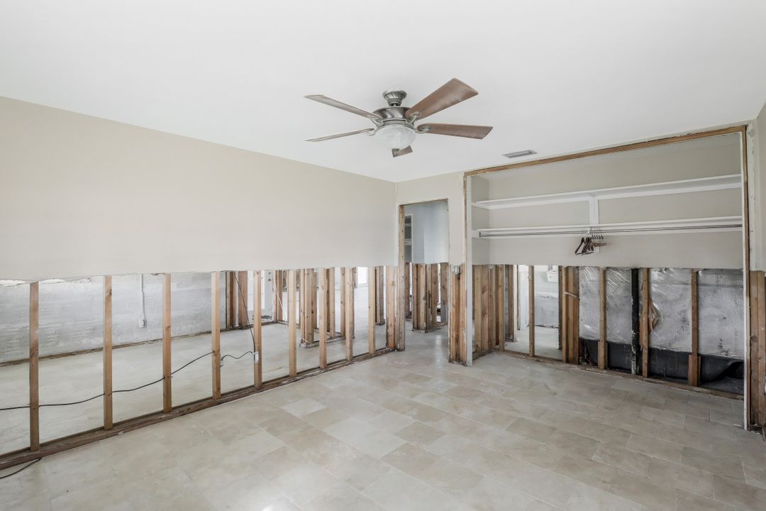 229 Bayshore Dr, Cape Coral, FL 33904