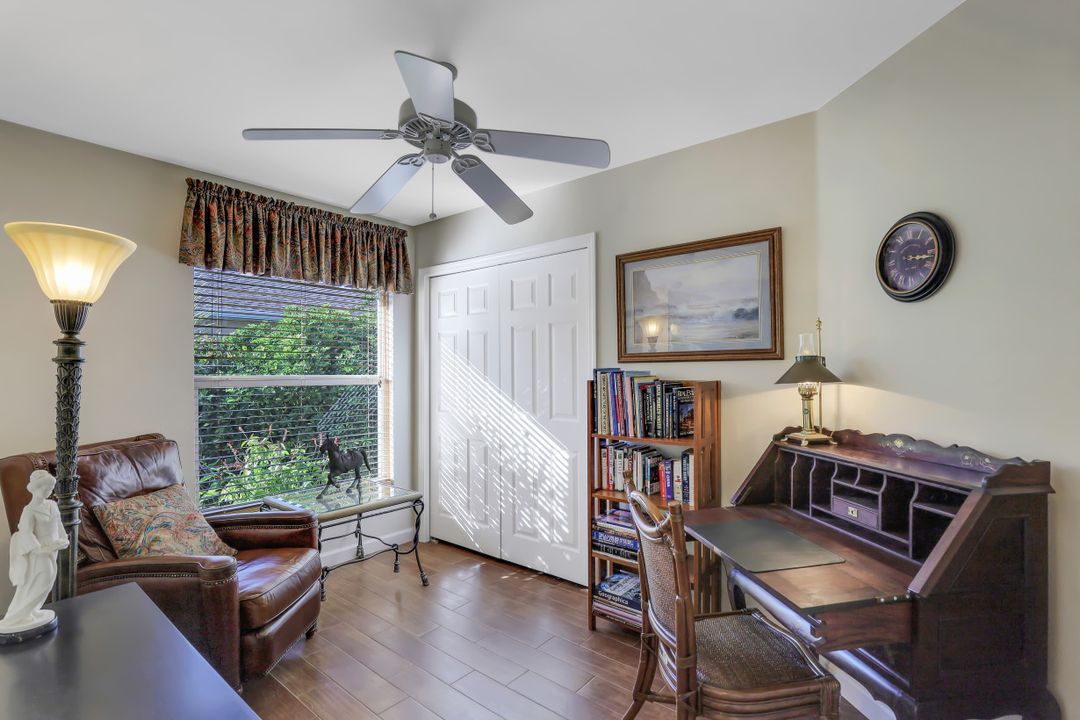 5013 Catalina Ct, Naples, FL 34112