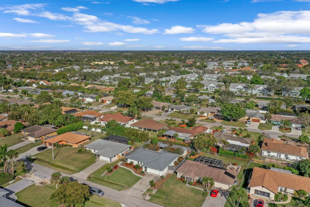 128 Coral Vine Dr, Naples, FL 34110