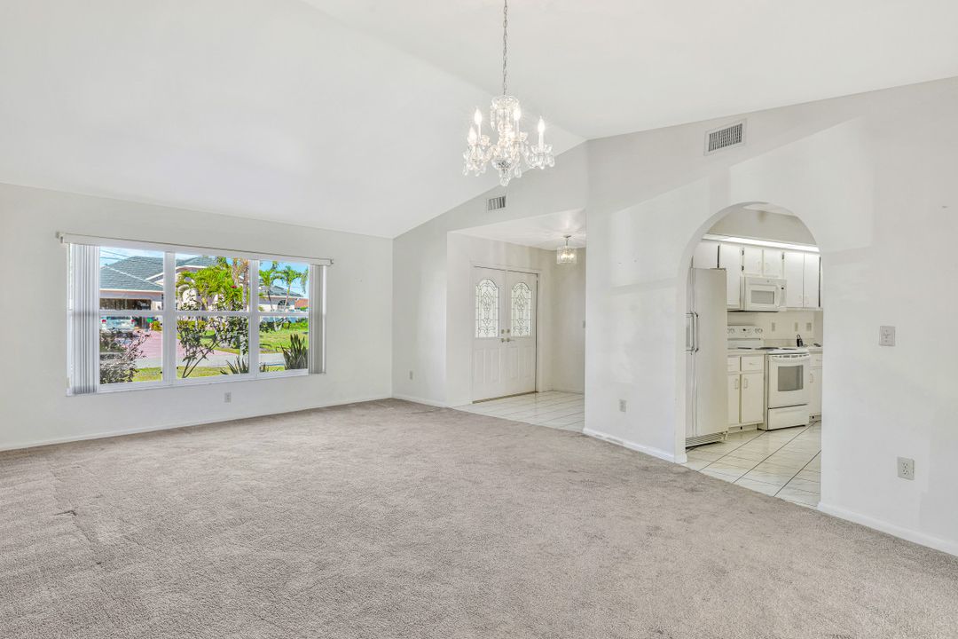 2218 SW 50th St, Cape Coral, FL 33914