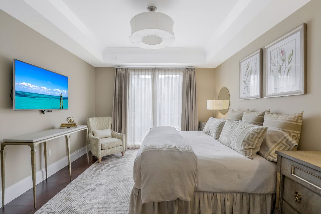 1035 3rd Ave S #311, Naples, FL 34102