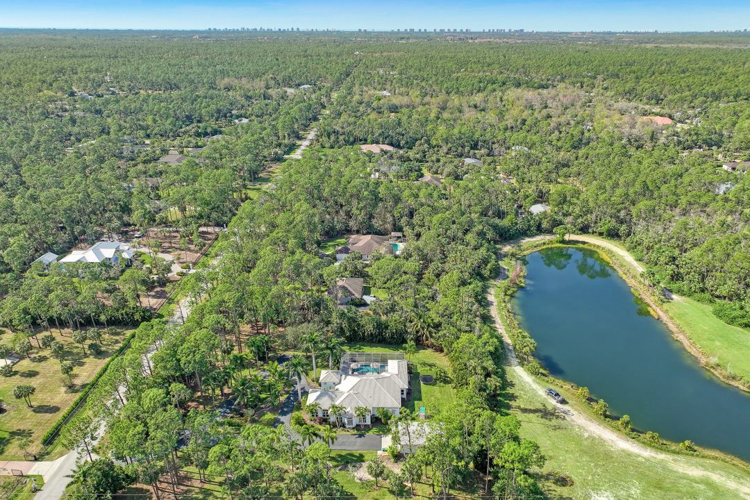 4055 1st Ave SW, Naples, FL 34119