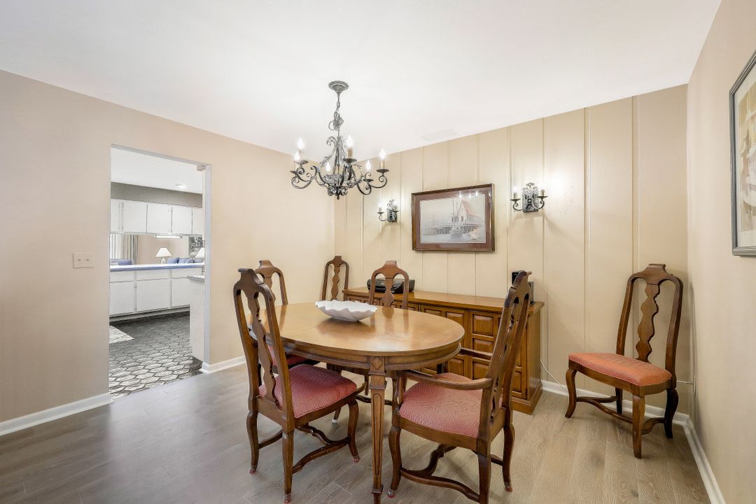 280 S Golf Dr, Naples, FL 34102