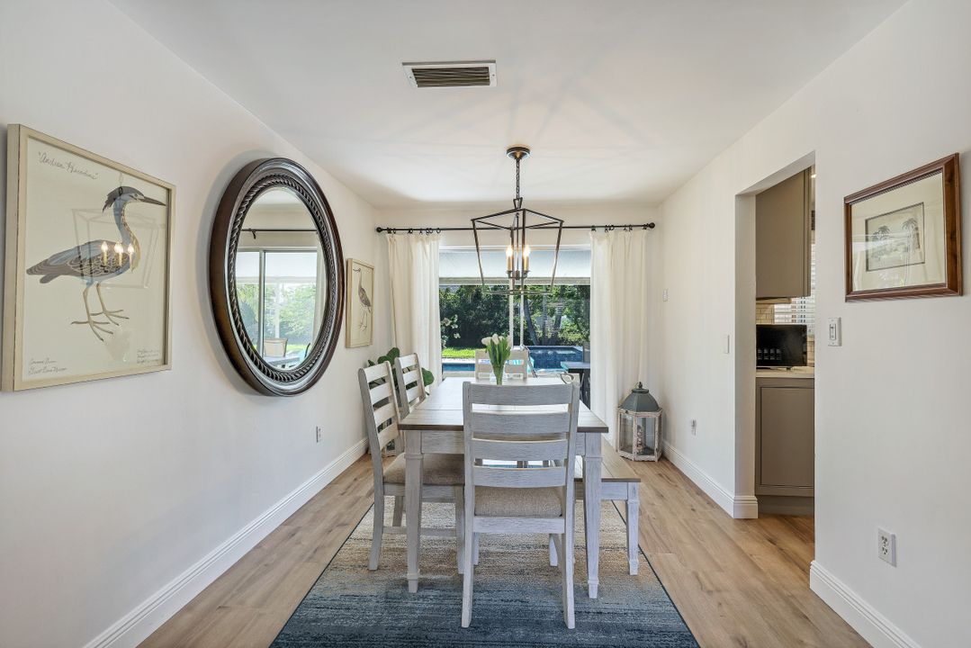 580 105th Ave N, Naples, FL 34108