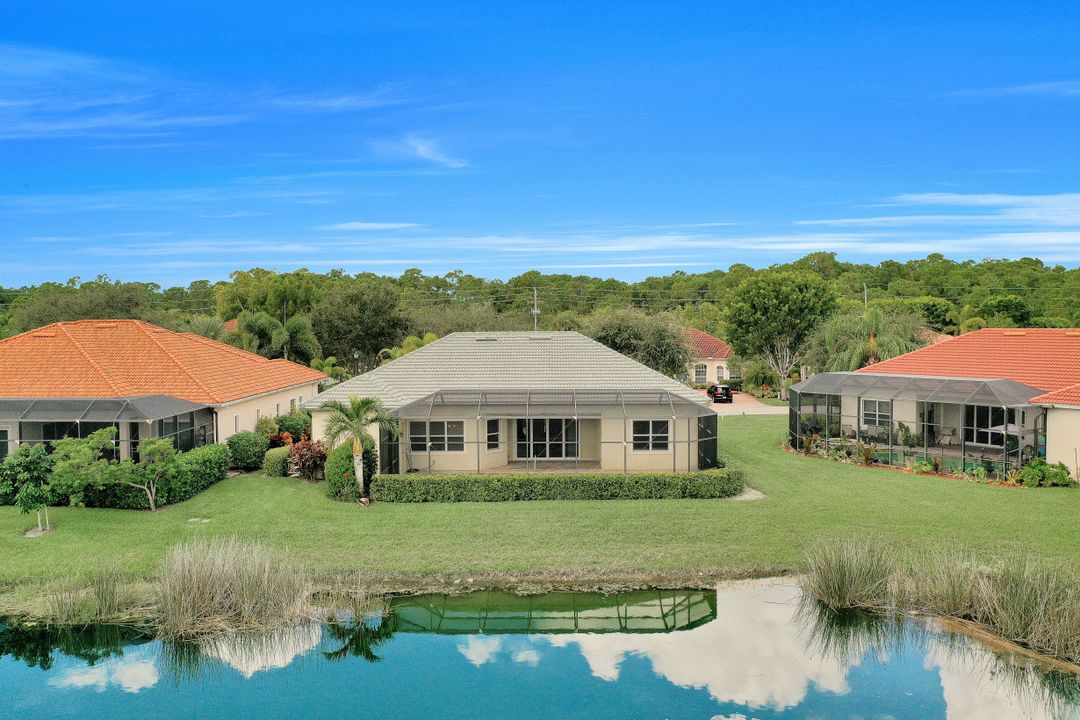 10196 Avonleigh Dr, Bonita Springs, FL 34135