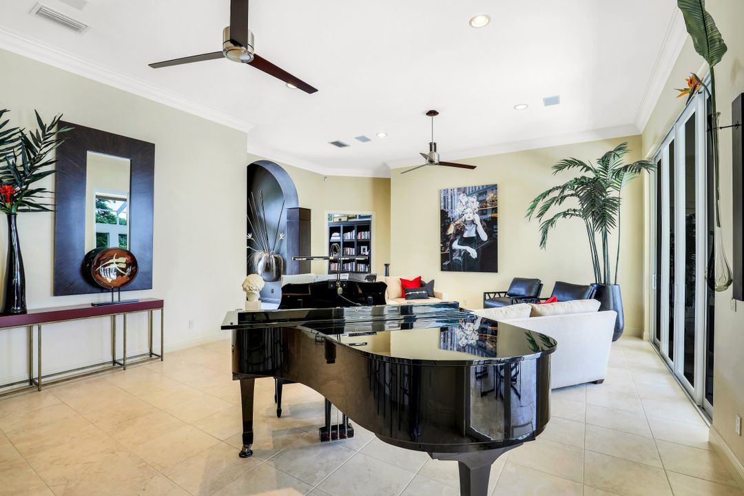 15720 Chatfield Dr, Fort Myers, FL 33908