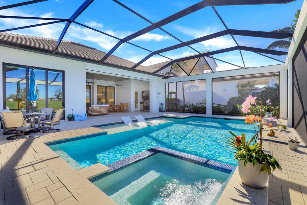 16361 Corsica Way, Naples, FL 34110