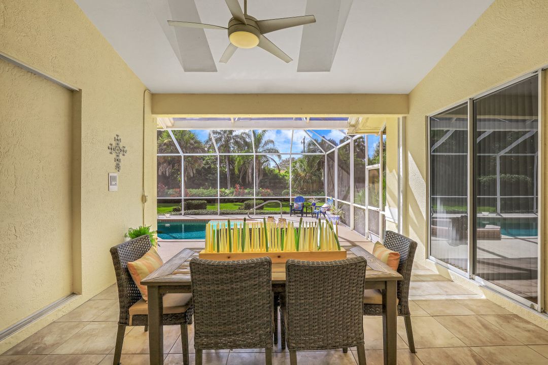 9245 The Ln, Naples, FL 34109