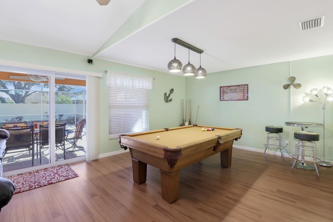 1422 SE 31st Terrace, Cape Coral, FL 33904