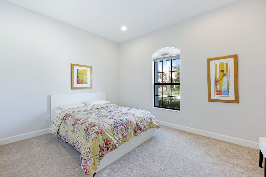 9123 Isla Bella Cir, Bonita Springs, FL 34135