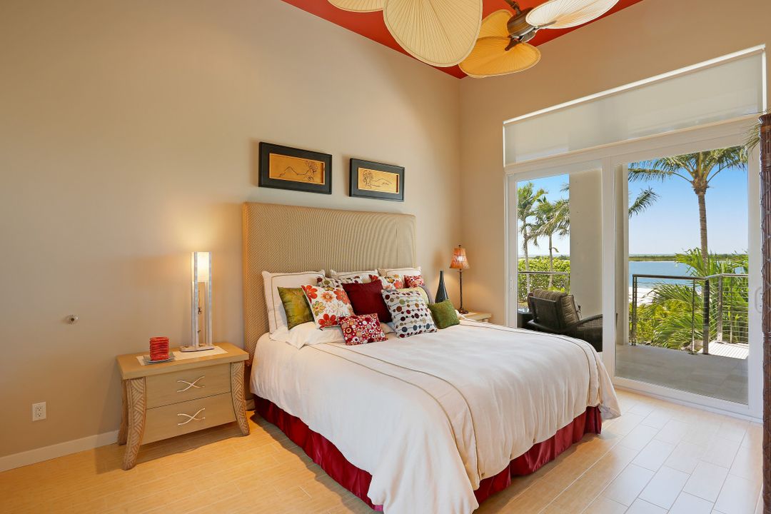 202 S Beach Dr, Marco Island, FL 34145