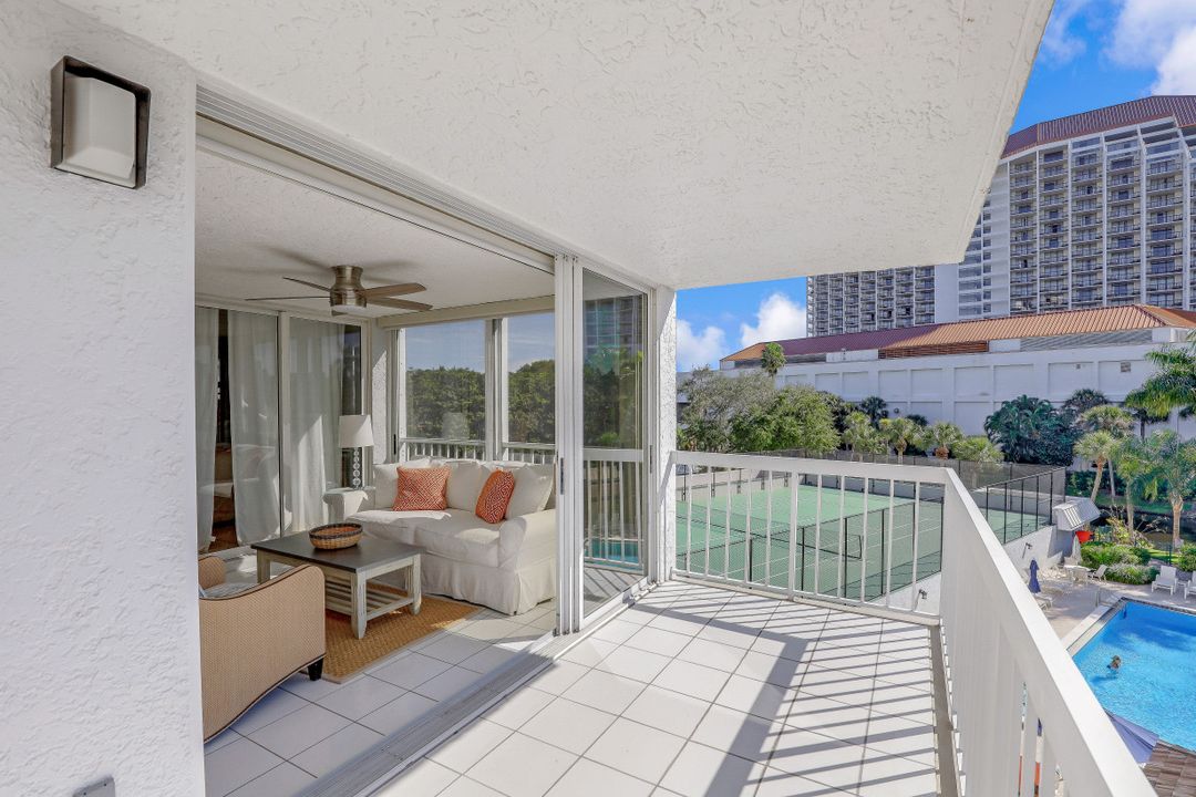 5501 Heron Point Dr #202, Naples, FL 34108