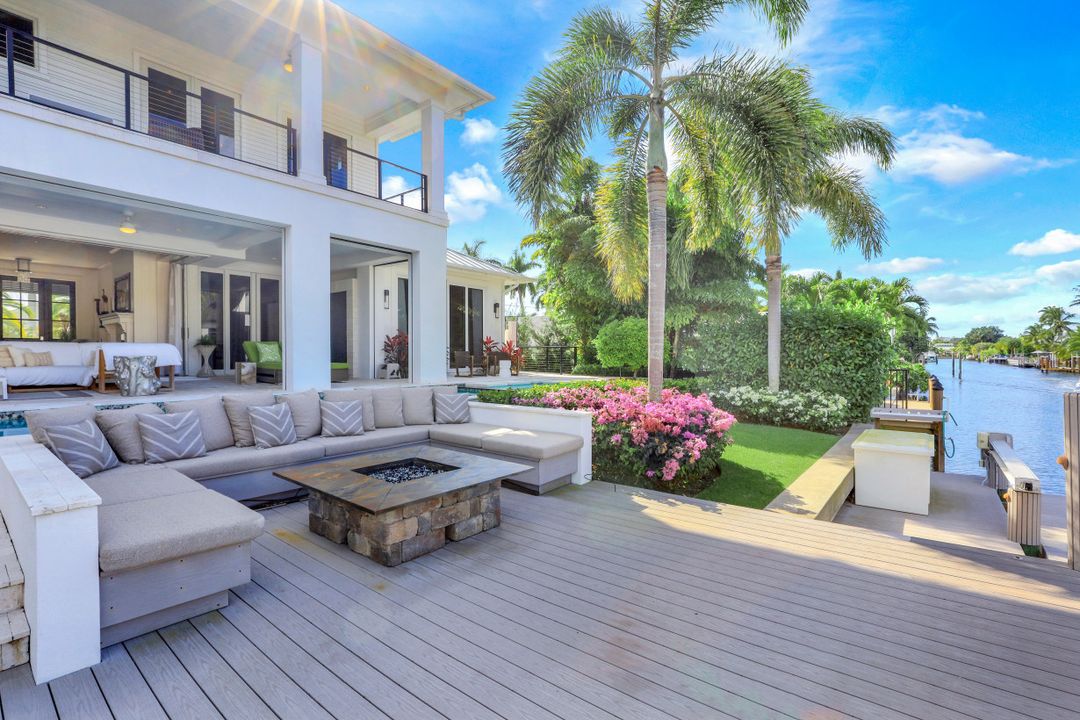 631 17th Ave S, Naples, FL 34102