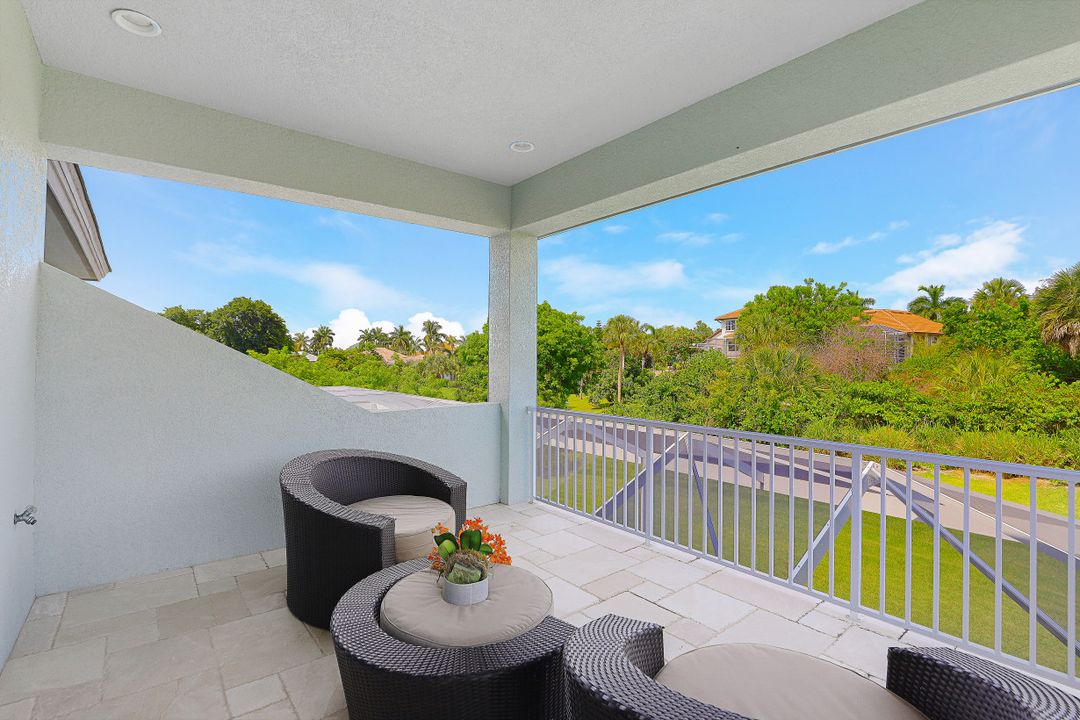 671 S Barfield Dr, Marco Island, FL 34145