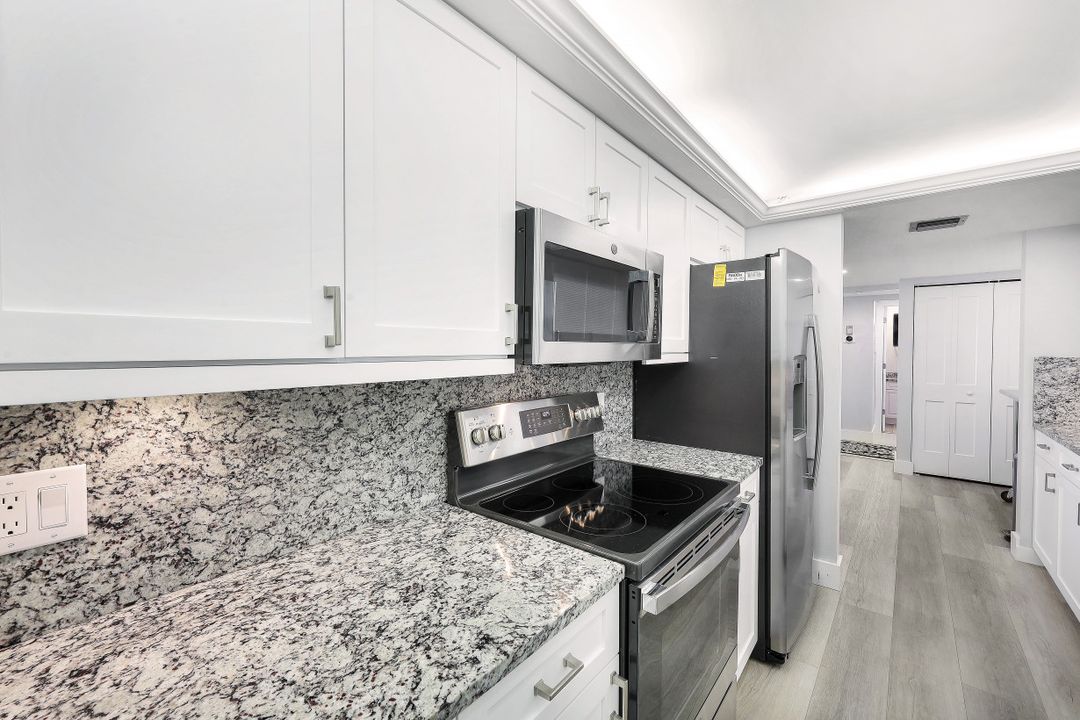 838 W Elkcam Cir #303, Marco Island, FL 34145