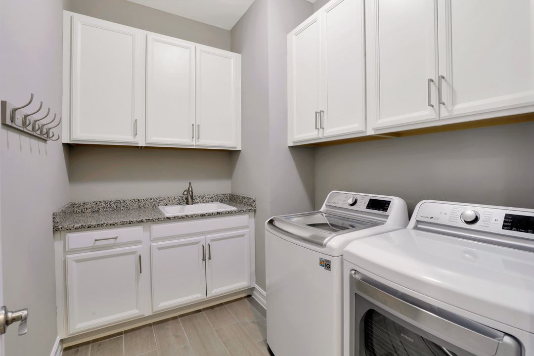 14740 Windward Ln, Naples, FL 34114