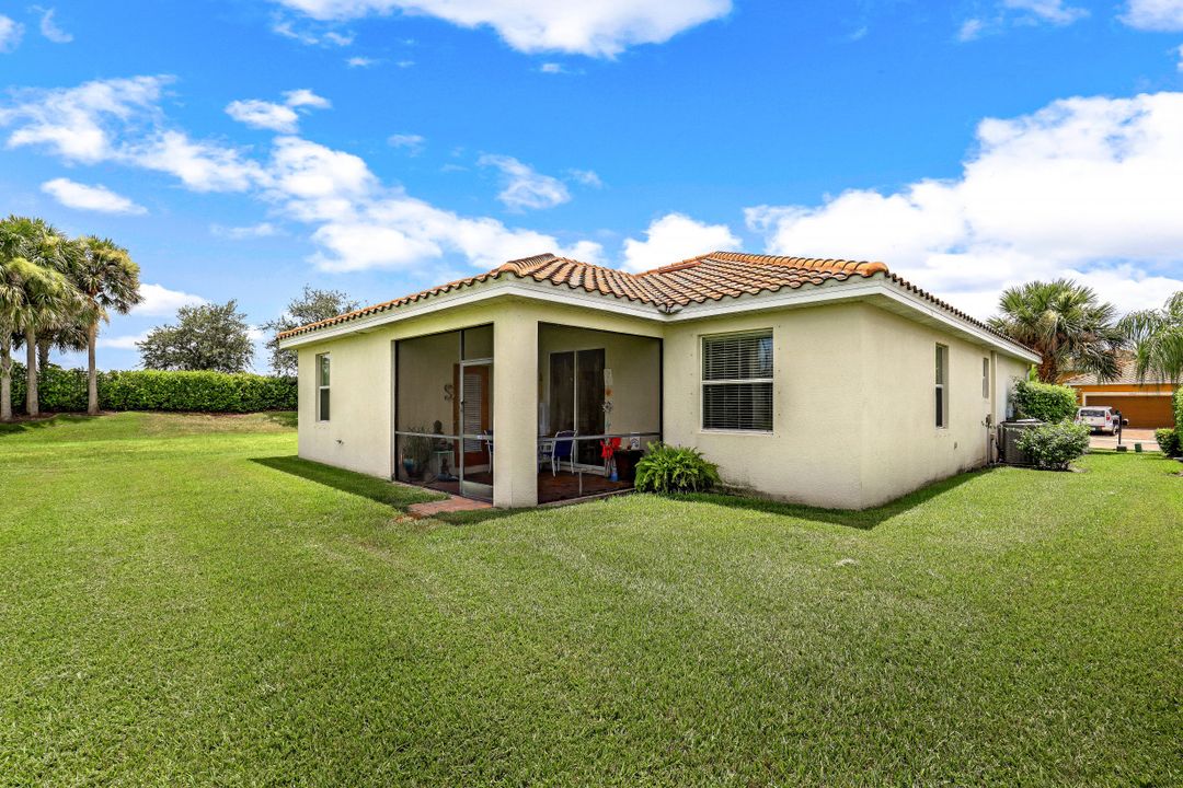 3401 Dandolo Cir, Cape Coral, FL 33909