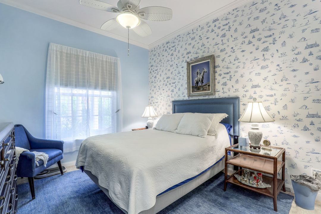 2909 Hatteras Way, Naples, FL 34119