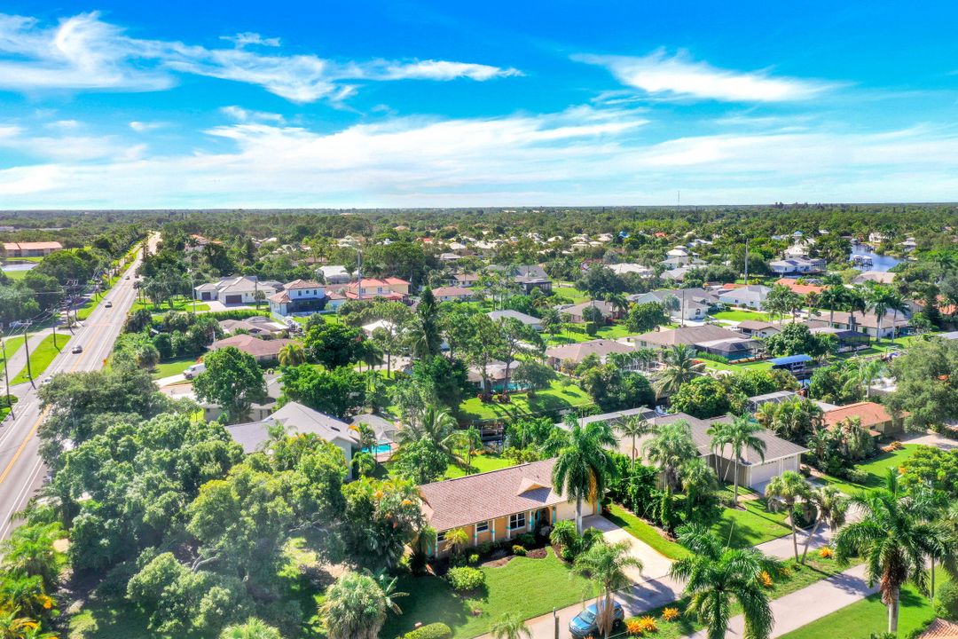 27011 Homewood Dr, Bonita Springs, FL 34135