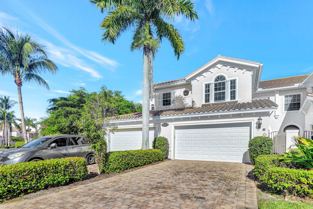 9053 Cascada Way #201, Naples, FL 34114