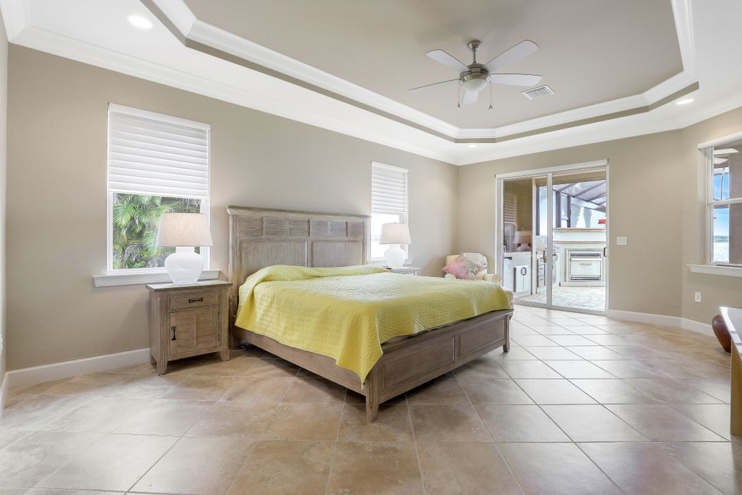 9424 Copper Rock Ct, Naples, FL 34120