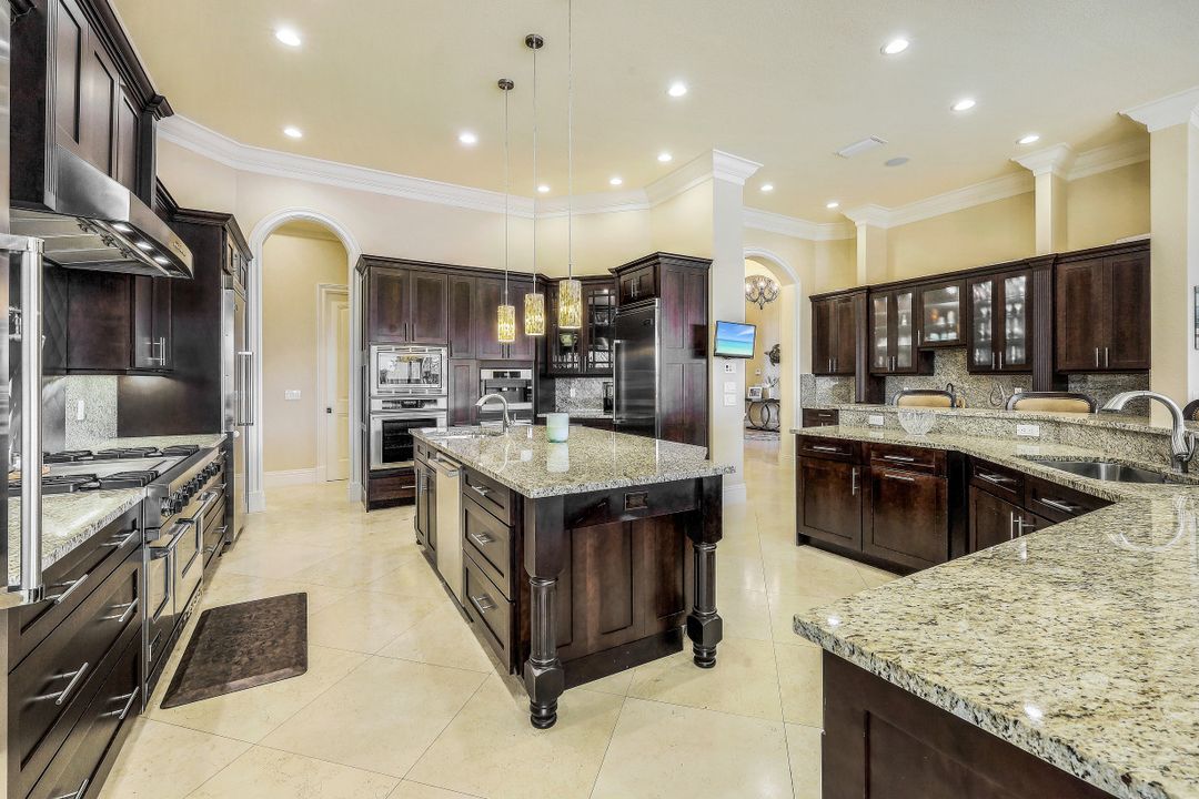 830 W Copeland Dr, Marco Island, FL 34145