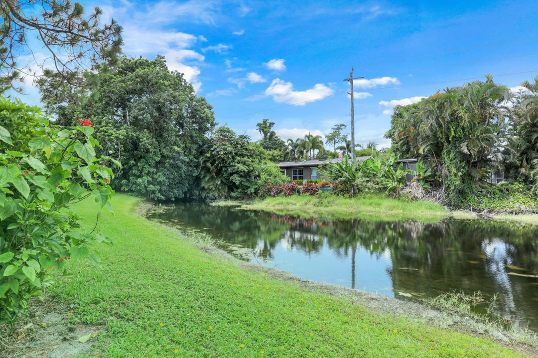 1062 Pine Isle Ln  #1062, Naples, FL 34112