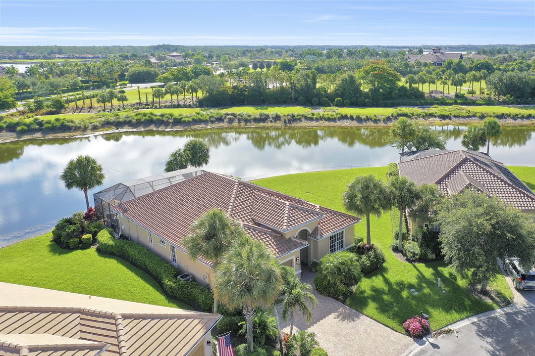 9131 Crystal Ct, Naples, FL 34120