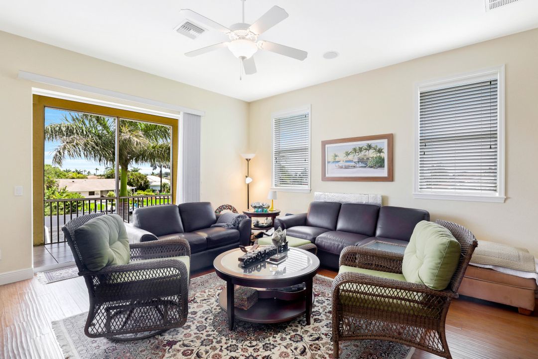 2305 SW 50th St, Cape Coral, FL 33914