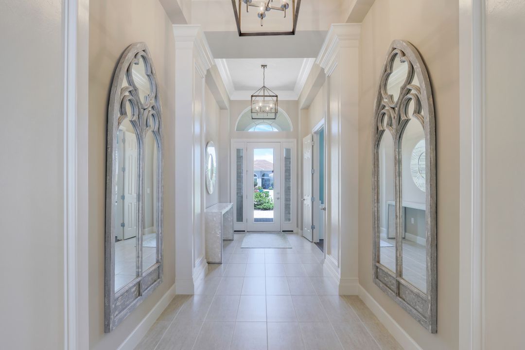 9273 Quarry Dr, Naples, FL 34120