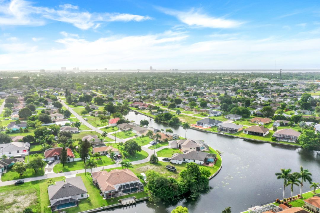 506 NE 21st Pl, Cape Coral, FL 33909