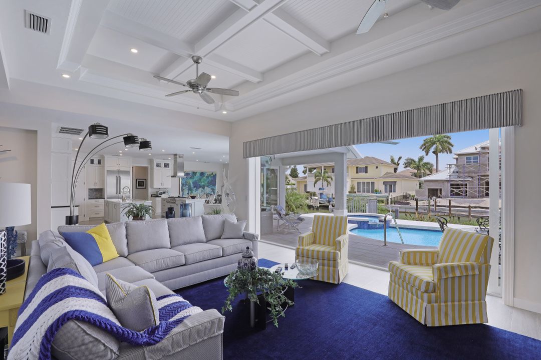 470 Maunder Ct, Marco Island, FL 34145