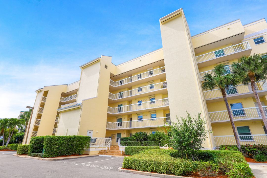 861 S Collier Blvd #305, Marco Island, FL 34145