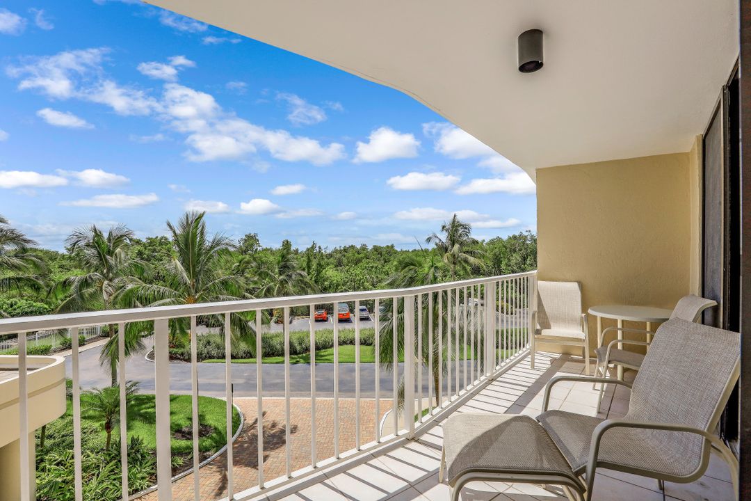 440 Seaview Ct #301, Marco Island, FL 34145