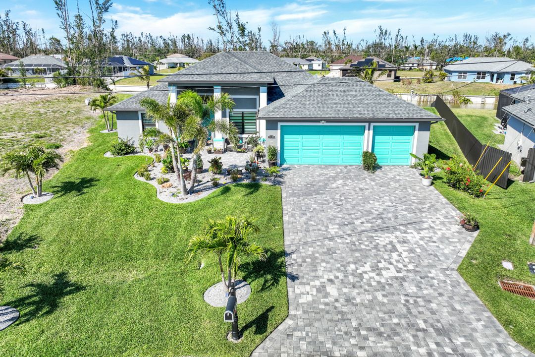 1833 SW 11th Terrace, Cape Coral, FL 33991