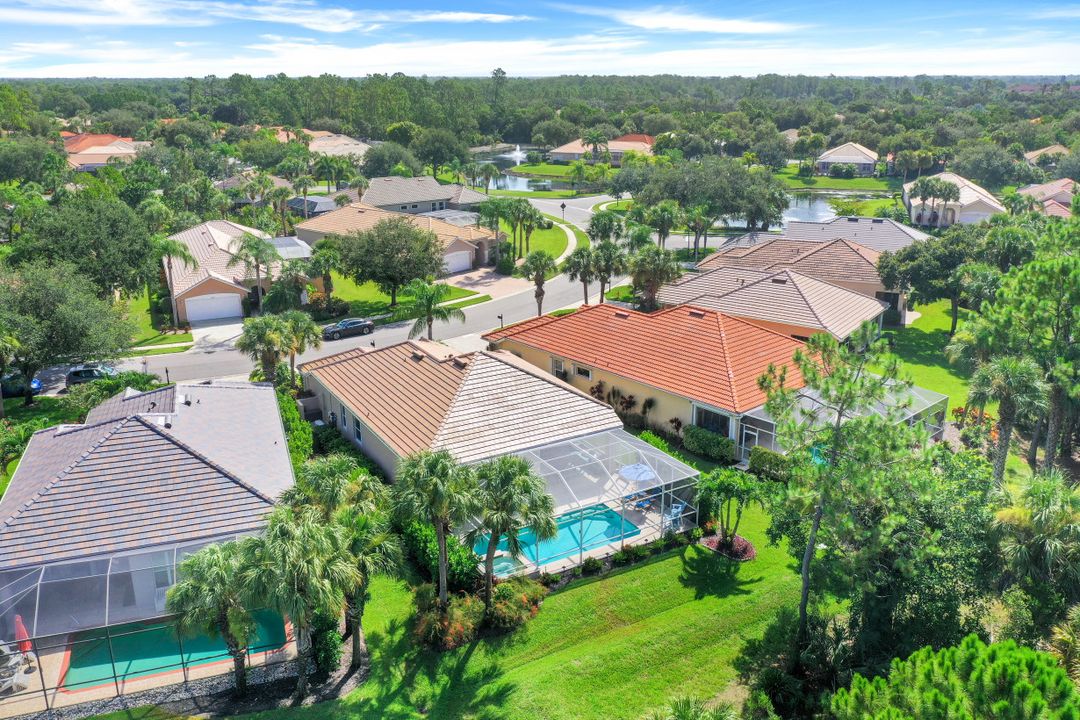 6117 Highwood Park Ln, Naples, FL 34110