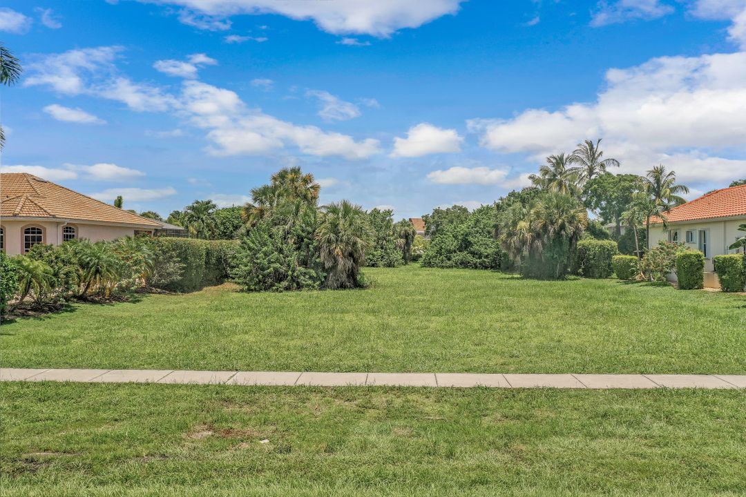 577 Kendall Dr, Marco Island, FL 34145