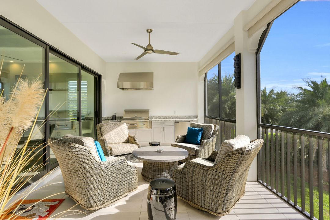 16358 Corsica Way #201, Naples, FL 34110