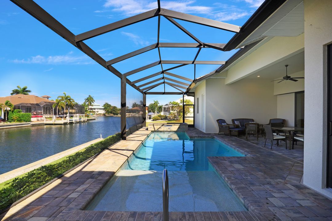 535 Spinnaker Dr, Marco Island, FL 34145