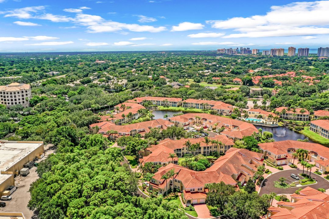 700 Lambiance Cir Apt 101, Naples, FL 34108