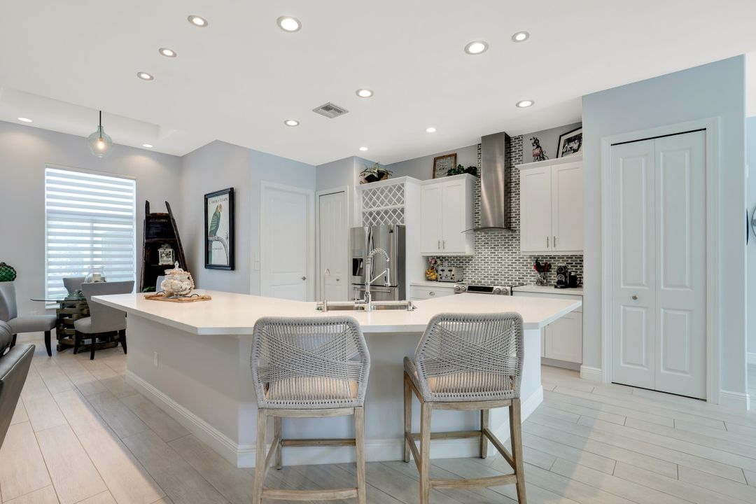 2112 16th St NE, Naples, FL 34120