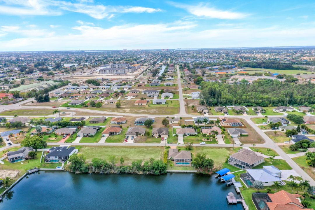 1723 SW 31st Ln, Cape Coral, FL 33914