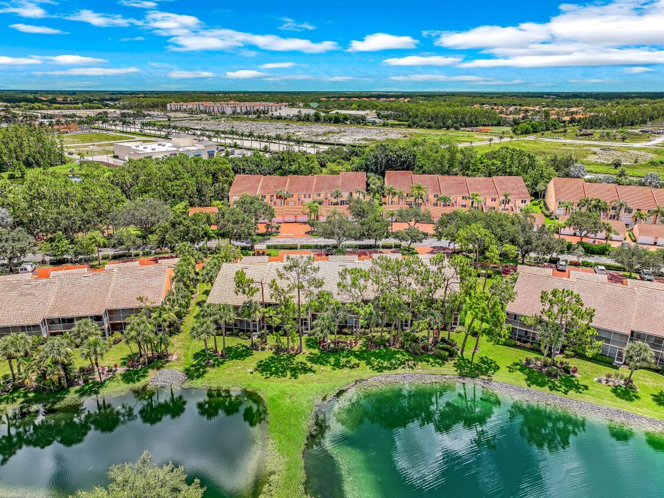 2420 Hidden Lake Dr #1006, Naples, FL 34112