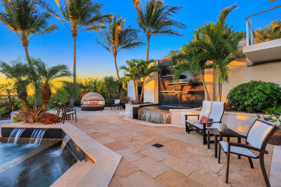 202 S Beach Dr, Marco Island, FL 34145